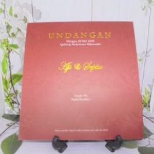 Cetak Undangan Unik Merah