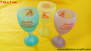 souvenir gelas wine warna murah jogja